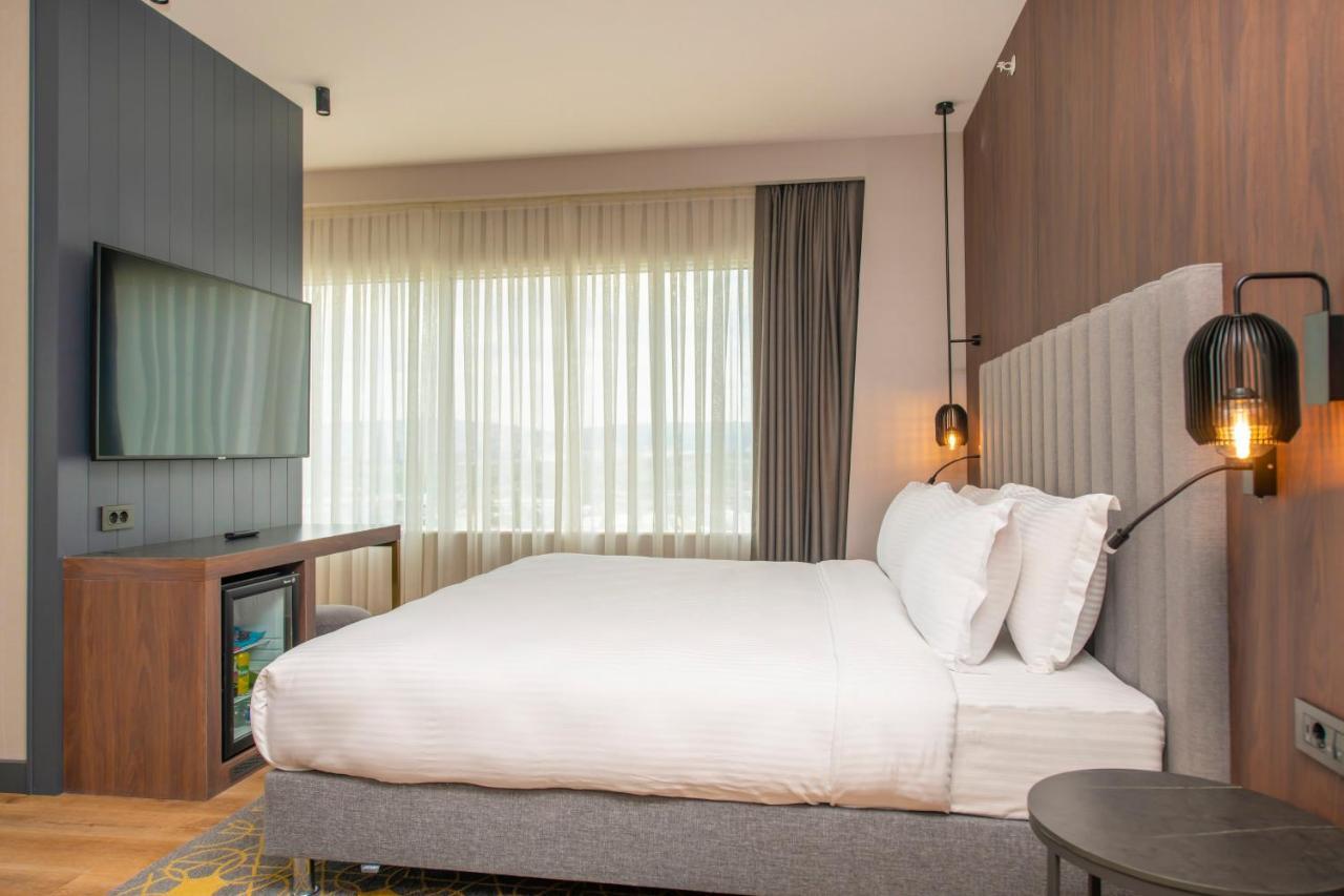 Crowne Plaza Ankara By Ihg Hotel ภายนอก รูปภาพ