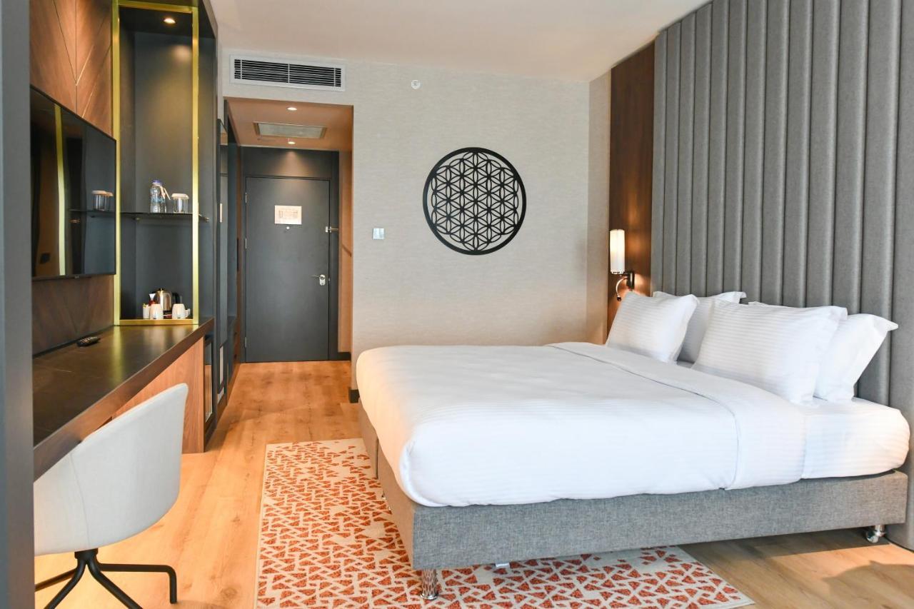 Crowne Plaza Ankara By Ihg Hotel ภายนอก รูปภาพ