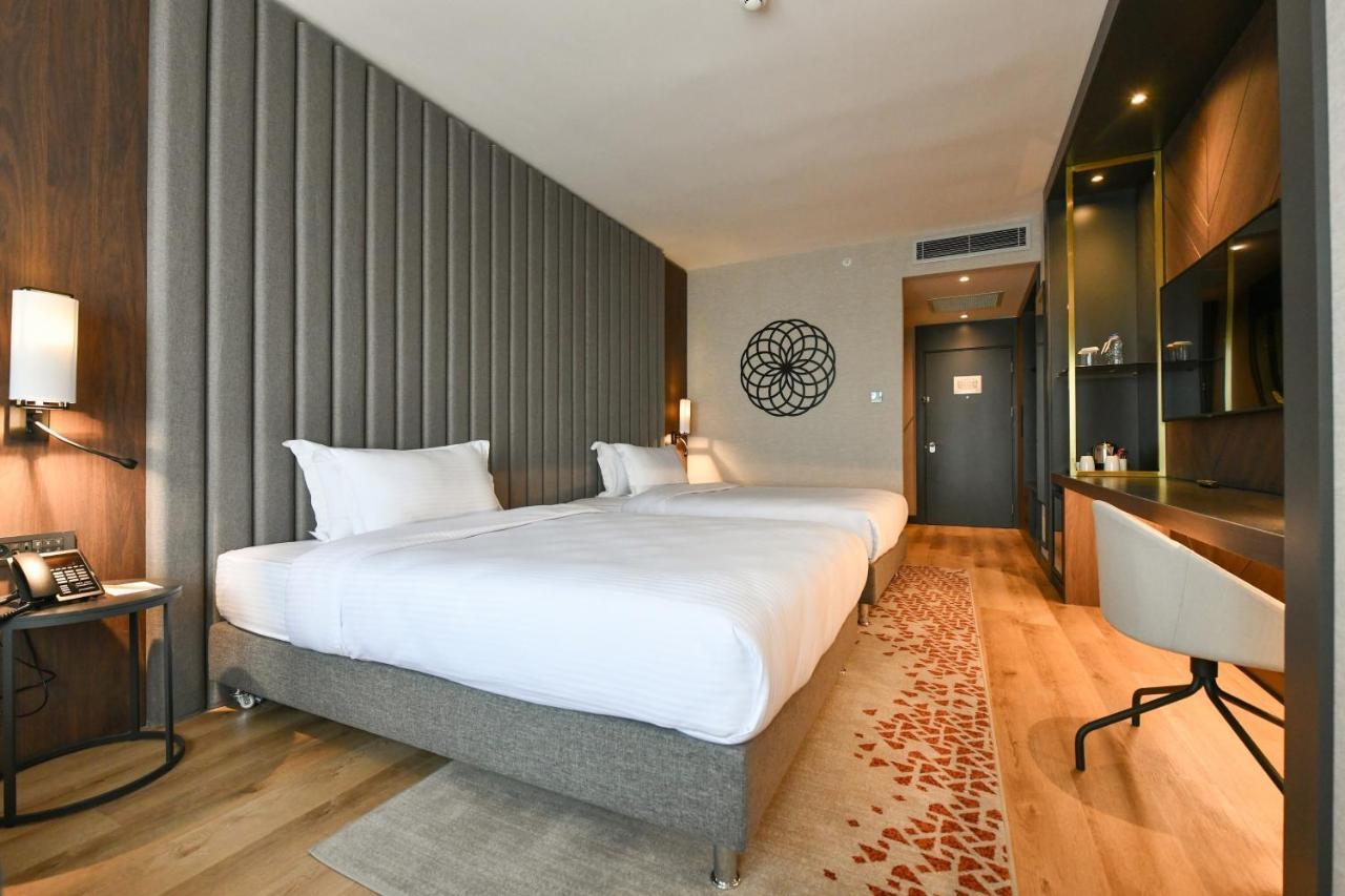Crowne Plaza Ankara By Ihg Hotel ภายนอก รูปภาพ